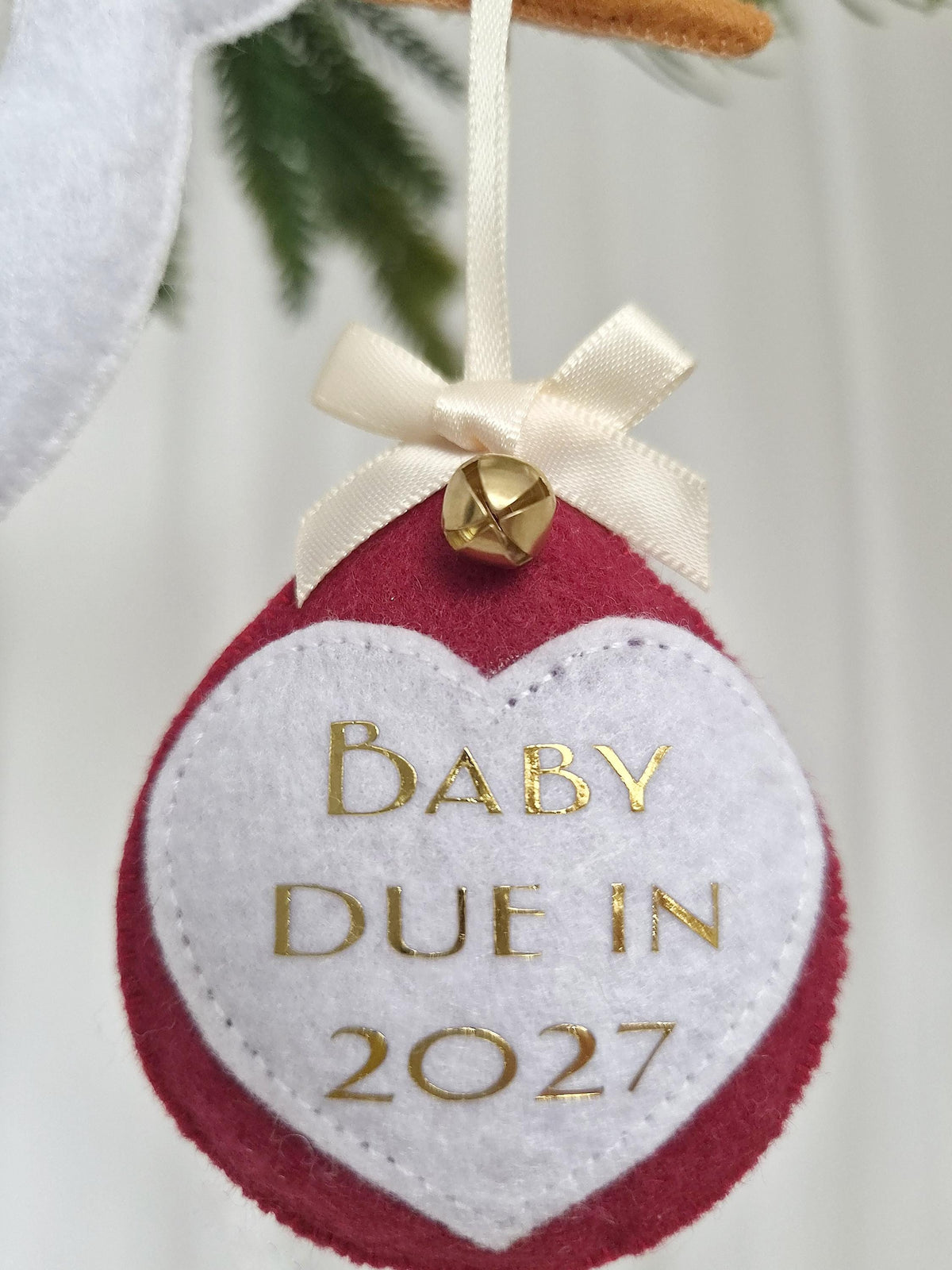 Personalised Christmas Pregnancy Announcement Stork, Baby Due 2027 Ornament, New Baby Reveal